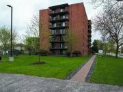 Rental! 1 Bedroom Sun Crest Tower Apartments