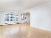 Cheap 1 BR 26 3510 Rue De La Montagne, Montréal Ville Marie.