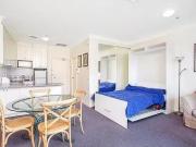 New 1 BR 904/22 40 Sir John Young Crescent,...