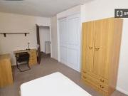 Nice 1 BR Room in shared flat for rent in Clifton Estate...