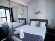 Just in! 1 Room Belong Melbourne City 1 Bedroom, 1 Bathroom.