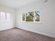 For Rent! 21 Busby Parade, Bronte Apartment for rent...