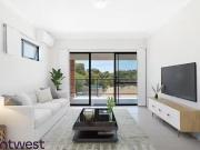 Just in! 2/4 Kennerly Street, Cloverdale, WA 6105