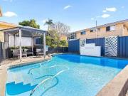 Deal! 24 Tandanya Street, Mansfield, QLD 4122
