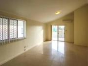 Just in! 2/92 Cleveland Street, Greenslopes, QLD 4120