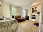 Nice 2, 25 Rugby Avenue