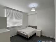 Just in! 2 BA 1 bedroom house share for rent in Front...