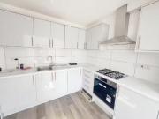 Charming 2 BA 3 bedroom semi detached house for rent in...