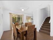 Charming 2 bed Townhouse in Everton Park Walk to Shops &...