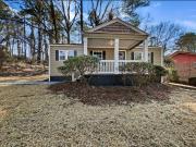 Charming 2 Bedroom