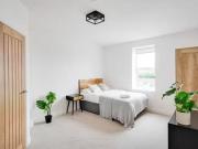 Deal! 2 bedroom flat for rent in Church Road Lawrence...