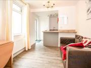 Deal! 2 bedroom flat for rent in Woodville Road,...