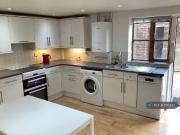 Deal! 2 bedroom maisonette for rent in George Street,...