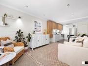 Charming 2 Bedroom Rental House in Greenslopes Your...