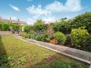 Rental! 2 bedroom terraced house for rent in Clive...