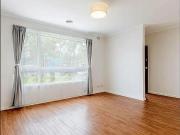 Charming 2 Bedroom Unit in Box Hill High Zone – Prime...