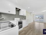 ! Charming 2 Bedroom Unit with Solar Panels – Energy...