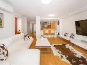 Deal! 2 BR Ann Street