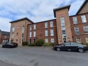 Cheap 2 BR Apartment 1 4 Lewis Mews