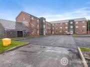 Unique 2 BR Property to rent in Drummonds Crescent,...