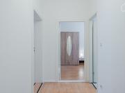 Charming 2 Room Apartment with Balcony in Mariendorf,...