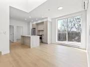 Deal! 305 6005 Boul. De Maisonneuve O. Montréal Côte Des...