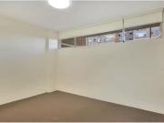 Cozy 33/39 Cook Road, CENTENNIAL PARK Apartment for rent...