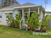 Charming 3 bed Home LAWNS/WATER INCLUDED IN RENT