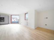 Rental! 3 bedroom apartment for rent in Selsdon Road,...