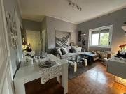 charming 3 bedroom apartment, located in the heart of...