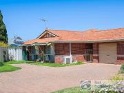 Charming 3 Bedroom Duplex in a Prime West Busselton Location