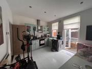 Deal! 3 bedroom end of terrace house for rent in...