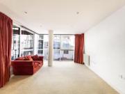 Cheap 3 bedroom flat for rent in Flat Contemporis,...