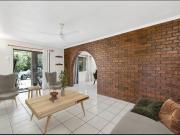 CHARMING 3 BEDROOM HOME, IN FAMILY FRIENDLY BEACONSFIELD