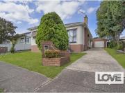 Charming 3 Bedroom Home in the Heart of Shortland...