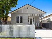 CHARMING 3 BEDROOM HOME WITH SOPHISTICATED LIVING