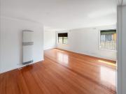 Charming 3 Bedroom Home with Spacious Living and Water...