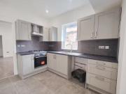 Deal! 3 bedroom house for rent in Wood End Lane,...