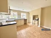 Deal! 3 bedroom semi detached house for rent in Chapel...