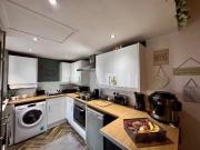Deal! 3 bedroom terraced house for rent in Admiral...
