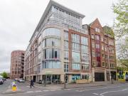 Deal! 3 BR 20 Shaftesbury Court