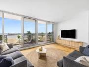 Cozy 3 BR 3 rooms apartment in Port Melbourne