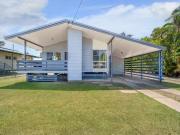 Cozy 3 BR 5 Leichhardt Street, Emerald, QLD 4720