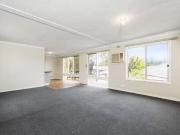 Cozy 3 Candover Crescent, Huntfield Heights, SA 5163