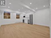 Unique 3A 150 Fermanagh Avenue, Toronto, ON, M6R 1M3 inves.