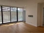Deal! 404/35 Albert Road, Melbourne Apartment for rent...