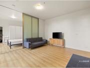 Cheap 413/68 La Trobe Street, MELBOURNE Apartment for...