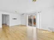 Rental! 44 Bellbrae Crescent, Cranbourne West VIC 3977