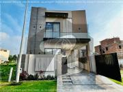 Charming 4 Bedroom 8 Marla House In DHA With Modern...