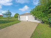 Charming 4 Bedroom Home with 2 Bathrooms in Fort Worth...
